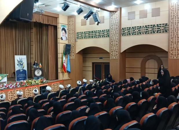 مراسم افتتاحیه اولین دوره بانوی مجاهد استان کردستان