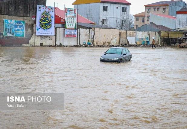 آسیب سیلاب به ۳۰۰۰ خوزستانی/ ادامه امدادرسانی در مناطق سیل‌زده 