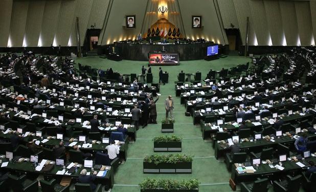 قدردانی نمایندگان از حمایت‌های رهبر معظم انقلاب 
