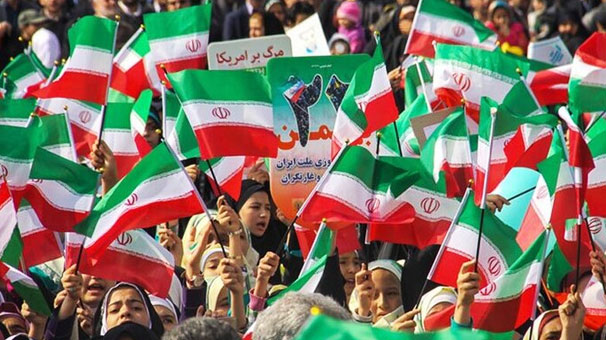 جشن ۴۴ سالگی انقلاب در تهران آغاز شد