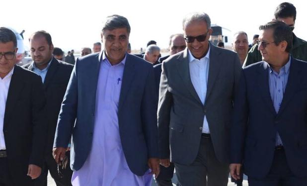 وزیر امور اقتصادی و دارایی به سیستان و بلوچستان سفر کرد 