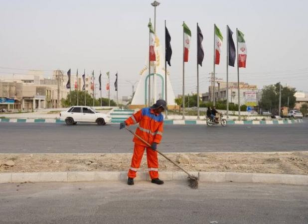 کارگران شهرداری کنگان ساعات کاری خودشان را در تابستان تعیین می‌کنند