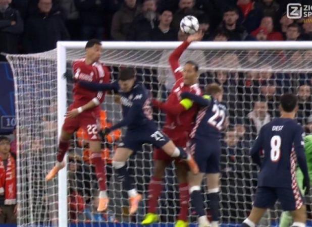 ستاره لیورپول یاد مهدی شیری را برای پرسپولیسی‌ها زنده کرد!