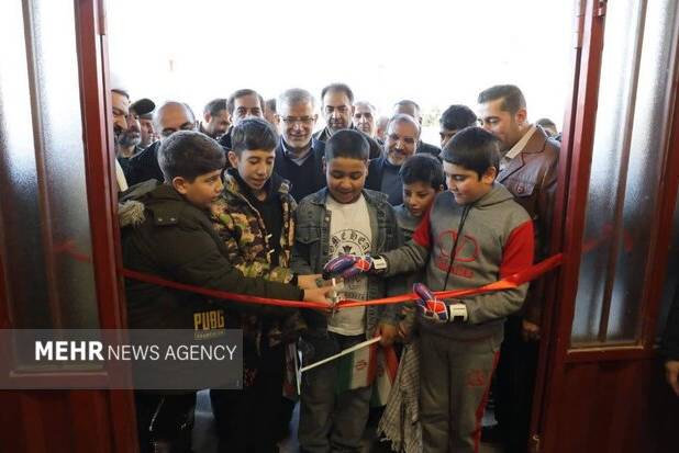 اداره ورزش و جوانان و سالن ورزشی شهید مهدی پولادوند چهارباغ افتتاح شد