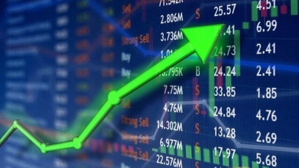 رشد متعادل شاخص بورس در اولین روز هفته
