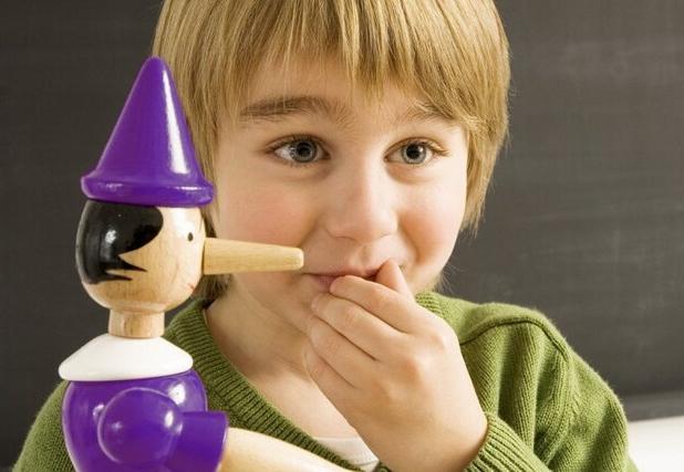 یک روانشناس بالینی: دروغ گفتن در کودکان اغلب مشکل اخلاقی نیست