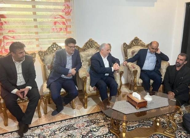 دیدار وزیر دادگستری با خانواده های ۲ شهید اقتدار فومن