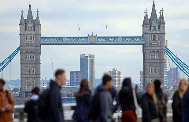 یک درصد انگلستان، مالک نیمی دیگر هستند!