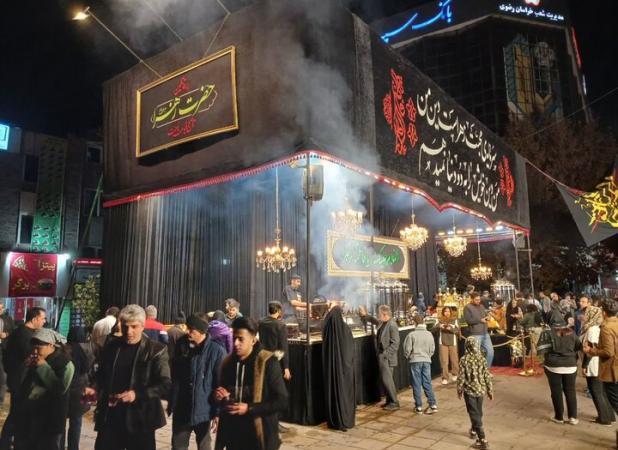 پذیرایی موکب صاحب الزمان از عزاداران فاطمی در مشهد