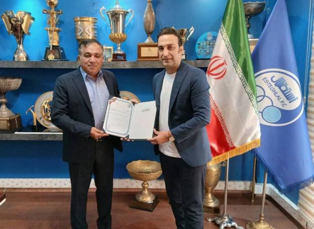 کنایه مدیر استقلال به پرسپولیس: عذرخواهی بلد نیستیم؟