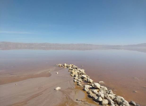 بحران در کمین آب‌های زیرزمینی تالاب‌ها/ چشمه‌های آب شیرین مهارلو، آب شور بازمی‌گردانند