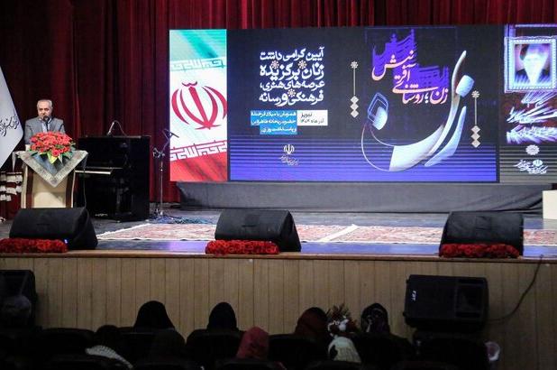 هویت فرهنگی آذربایجان شرقی وامدار حضور بانوان در عرصه‌های فرهنگی است