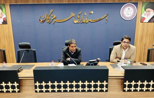 معاون استاندار هرمزگان: پروژه‌های نیروگاه خورشیدی با جدیت دنبال می‌شود