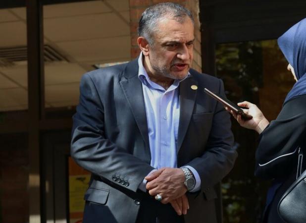 واکنش رئیس دانشگاه شریف به تماس با خانواده دانشجویان درباره پوشش