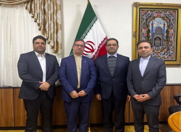 اعضای حزب موتلفه اسلامی در سفر به ارمنستان با شیرغلامی دیدار کردند