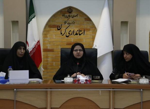 بانوان کرمانی در هفته دفاع مقدس نقش آفرینی می کنند