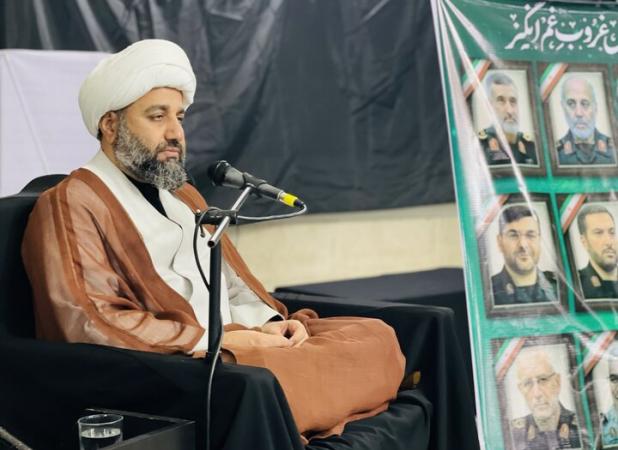 مراسم چهلم شهدای اقتدار در خارگ برگزار شد