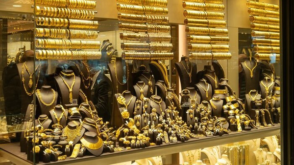 معاملۀ کاغذی طلا تخلف است