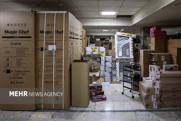 شناسایی انبار بزرگ کولرهای قاچاق در هرمزگان