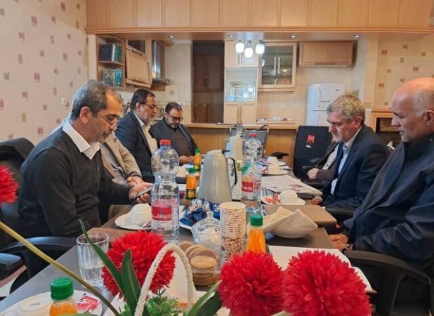 رئیس هیئت مدیره مجمع عالی خیرین استان: بانک اطلاعاتی خیرین فارس تدوین شود