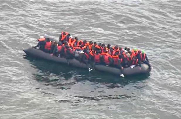 مرگ دستکم ۱۸ نفر در قایق مهاجران در جنوب یونان