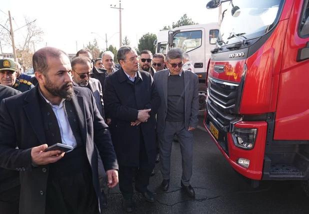 تاکید استاندار آذربایجان غربی بر نوسازی ناوگان شهری برای ارائه خدمات مطلوب‌تر