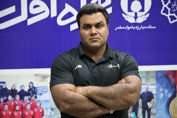 انتقاد از قرارداد پائین وزنه‌برداران؛ مسابقات جهانی ناشناخته است