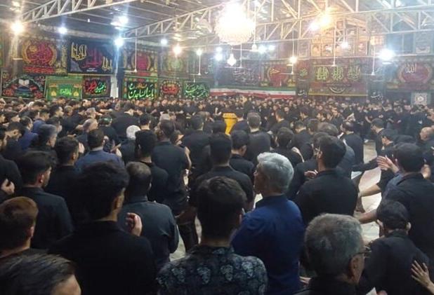 سینه‌زنی سنتی شب هشتم محرم در دشتستان