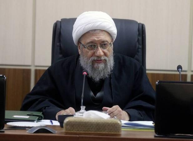 آیت‌الله آملی‌لاریجانی:از ایده‌های دانشجویان دغدغه‌مند استقبال می‌کنیم