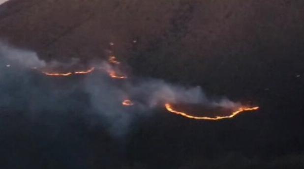 تکرار تجربه تلخ ارسباران در دیزمار/ بیل، سلاح اصلی امدادگران در نبرد با آتش