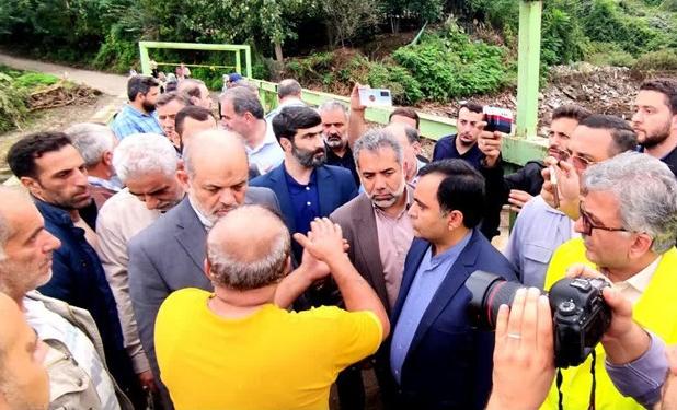 حضور وزیر کشور در شهرستان سیل زده آستارا