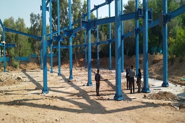 اعتبار تکمیل و راه‌اندازی بازارچه ماهی خرم‌آباد تأمین می‌شود