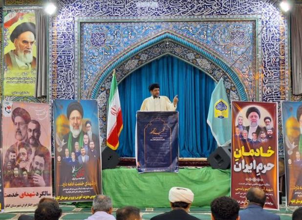 عالم و مجاهدبودن از ویژگی برجسته شهید رئیسی بود