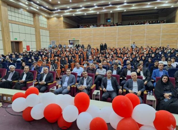 مراسم جشن روز دانشجو در گناوه برگزار شد