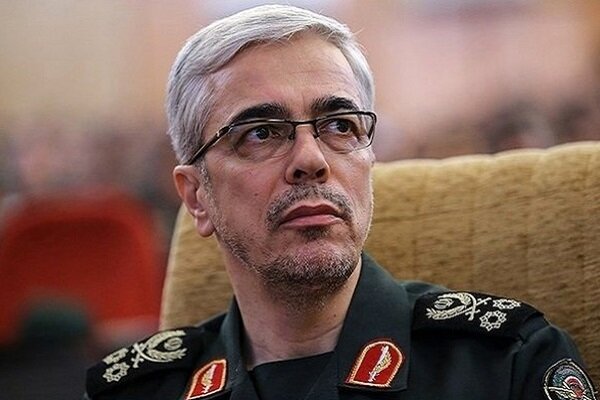 سرلشکر باقری: روند تکمیل انسداد مرزهای شرقی به سرعت در حال انجام است