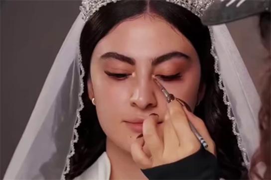 مریم مومن قبل و بعد از میکاپ عروسی‌اش