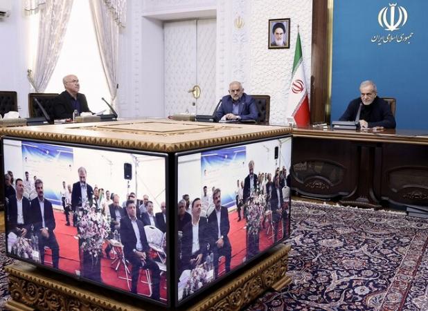 بهره‌برداری و آغاز عملیات اجرایی ۴۲۵ مگاوات نیروگاه خورشیدی در ۴ استان
