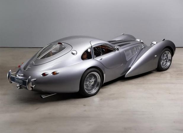 خودرویی که تحت اثر سبک آرت دکو قرار دارد