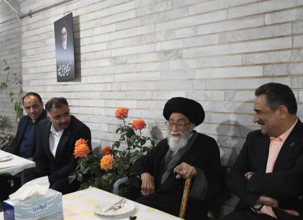 خانواده‌های شهدا چراغ راه مسئولان در مسیر خدمت‌گزاری صادقانه‌ هستند