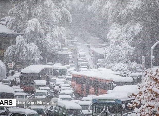 تصاویر باورنکردنی از آبان‌ماه پر از برف تهران
