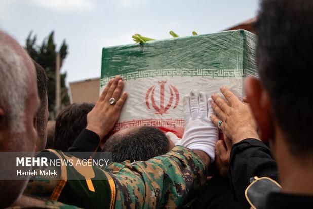 مراسم باشکوه تشییع پیکر شهید طاها گرایلو در مینودشت برگزار شد