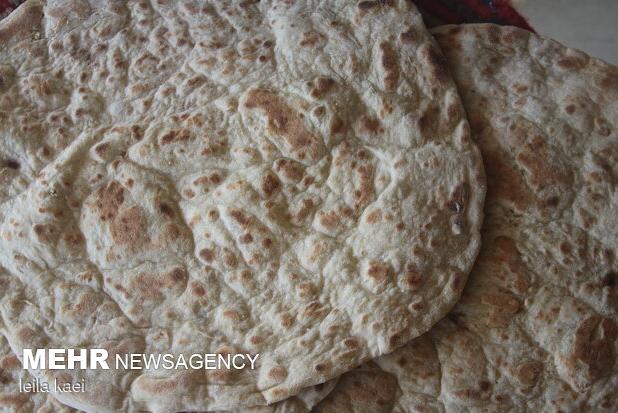 جشنواره نان سنتی در قلعه والی ایلام گشاییش یافت