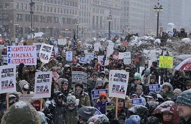 رسانه‌های جهان جنگ شهری مینیاپولیس را چگونه روایت می‌کنند؟