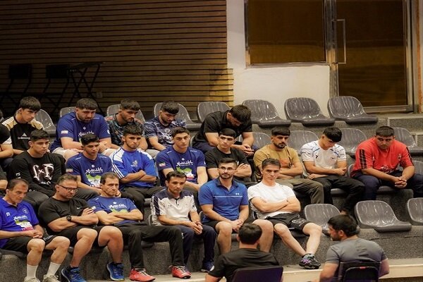 دبیر در جمع فرنگی‌کاران جوان: قهرمانی فقط به تمرین کردن نیست