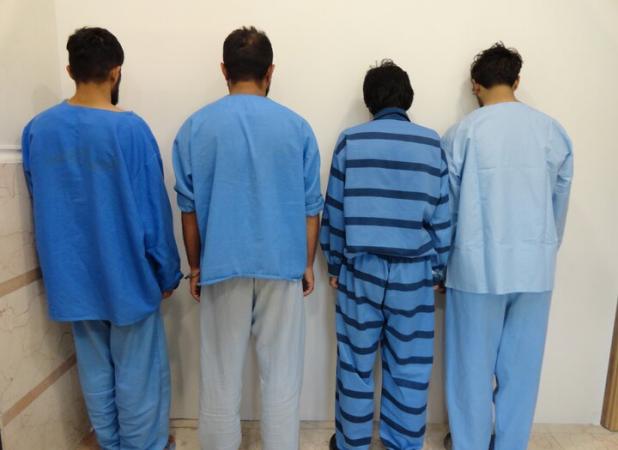 کشف بیش از یک کیلوگرم شیشه و هروئین در بندرانزلی؛۴ قاچاقچی دستگیر شد