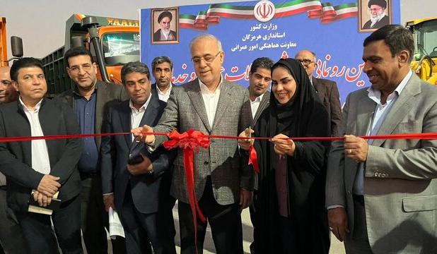 تحویل ۳۲۰ دستگاه ماشین‌آلات به شهرداری‌ها و دهیاری‌های هرمزگان