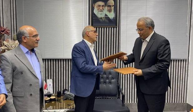 امضای تفاهم‌نامه تامین ۵۰ دستگاه آمبولانس در سیستان و بلوچستان