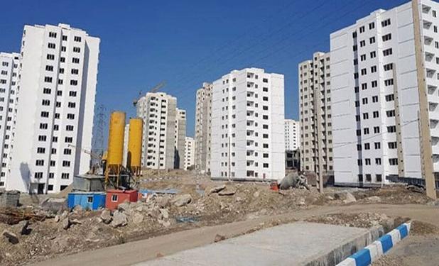 وزیر راه و شهرسازی: یک میلیون و ۹۰۰ هزار واحد نهضت ملی مسکن در حال ساخت است