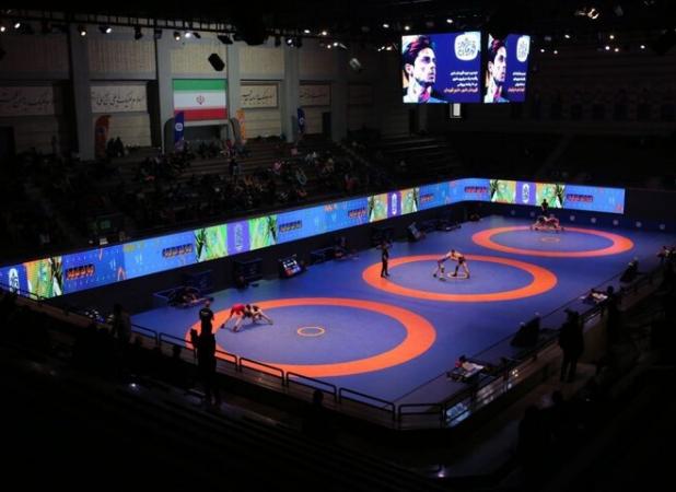 فینال لیگ کشتی آزاد در سالن شهدای هفتم تیر برگزار می‌شود