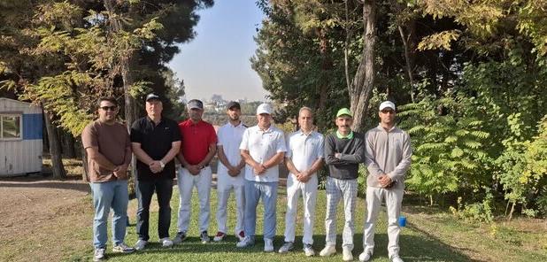 تلاش برای قهرمانی بدونِ زمین  در لیگ برتر گلف